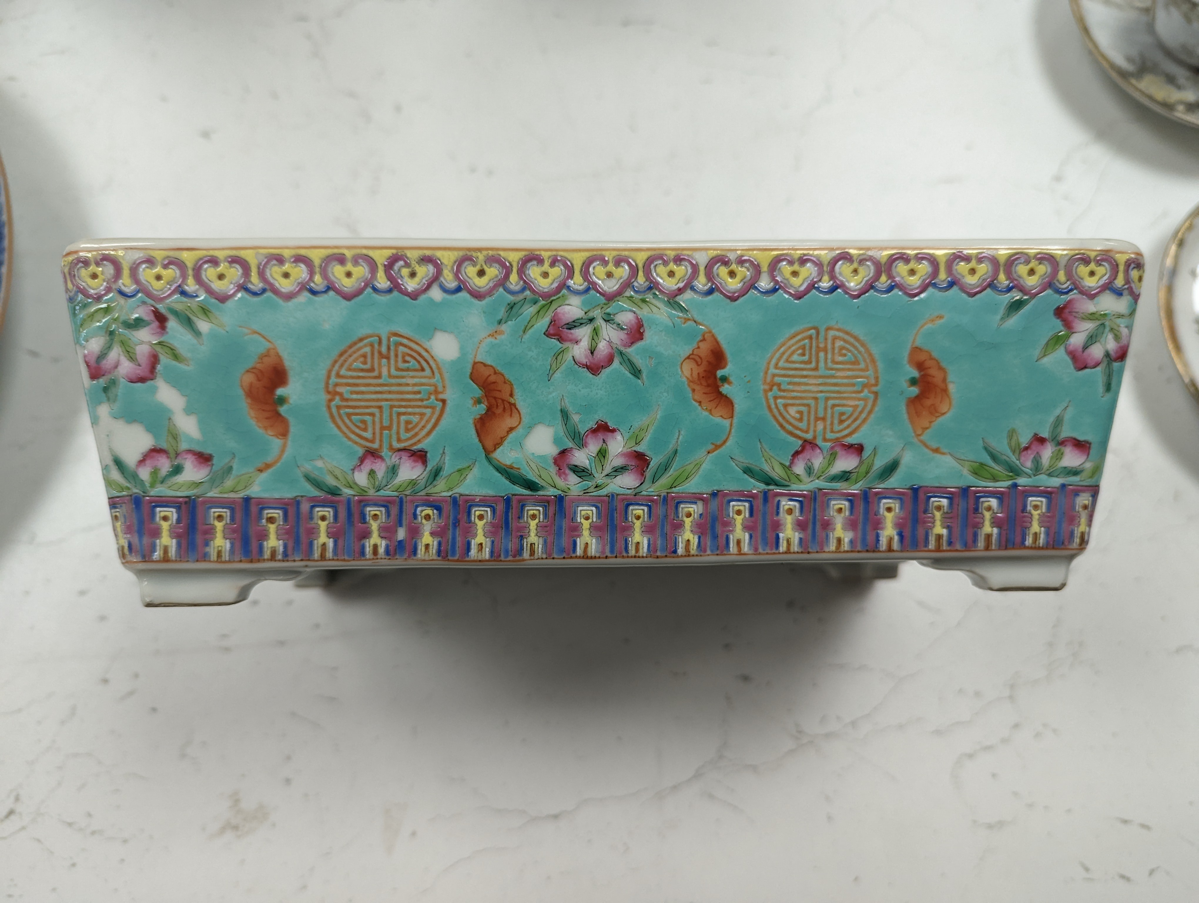 Chinese famille rose planter or narcissus dish, Republic Period 24cm